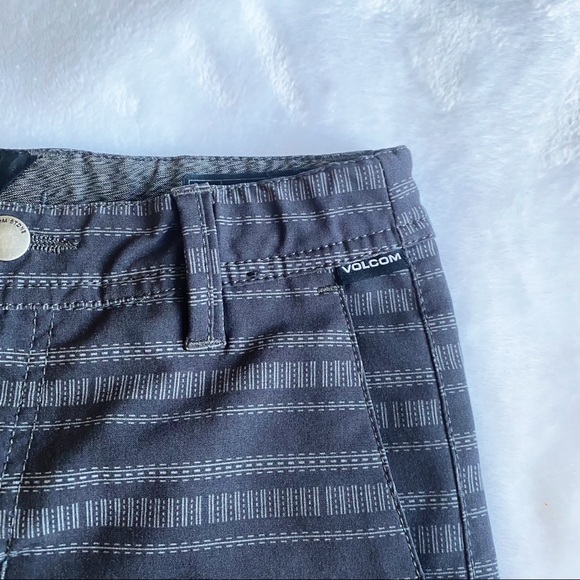 VOLCOM Boys True To This Frickin Chino Shorts sz 7 - Picture 3 of 7